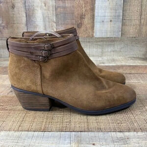 Clarks Artisan Gelata Siena‎ Boots Tan Suede Boot Womens 11 M Ankle Booties